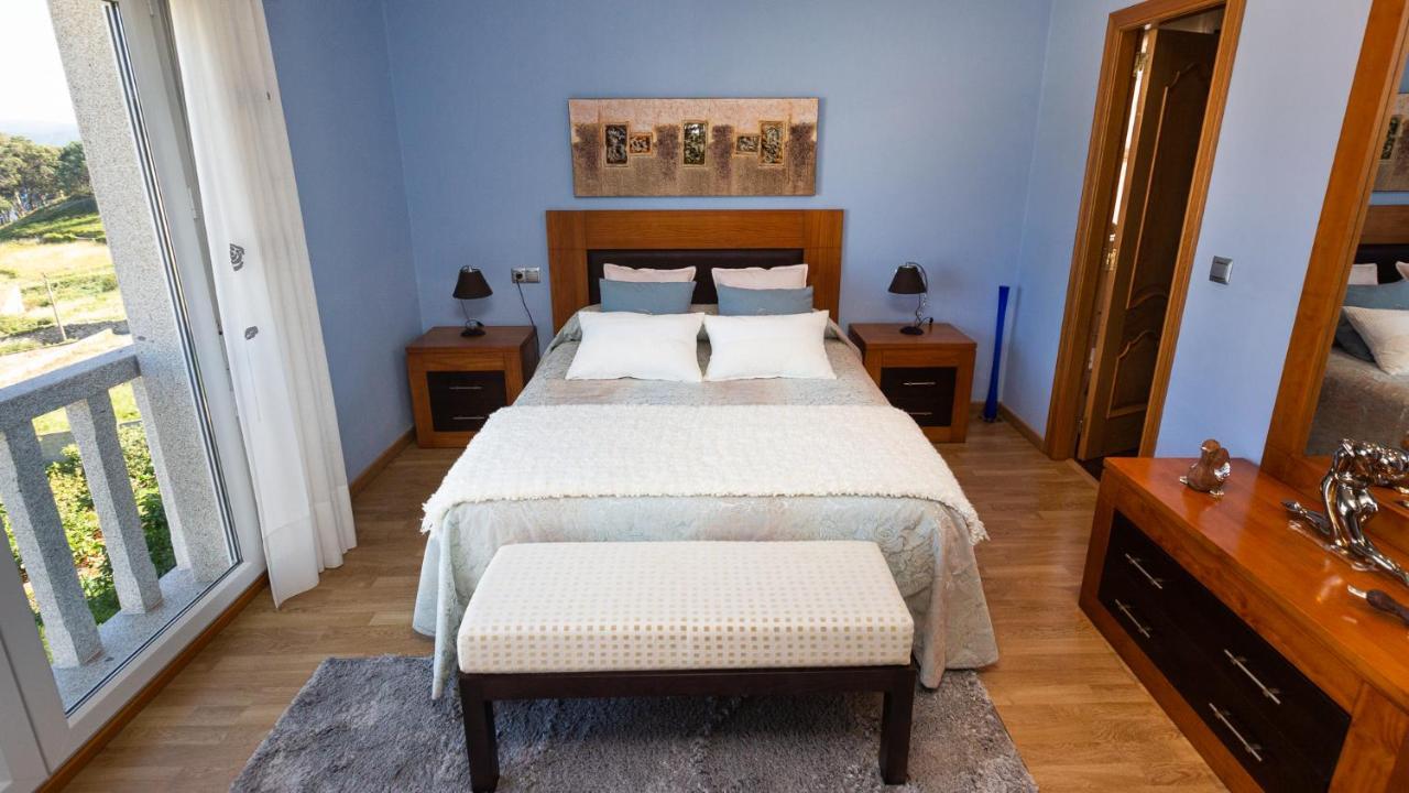 Hospedium Galitrips Vila Maruja Corme Εξωτερικό φωτογραφία